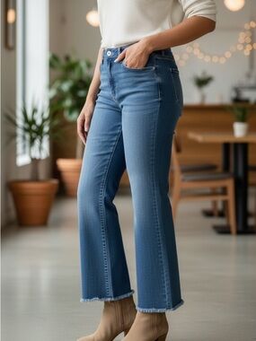 Risen High Rise Crop Jeans | Wide Leg | Medium Wash | NWT | Size 13/31